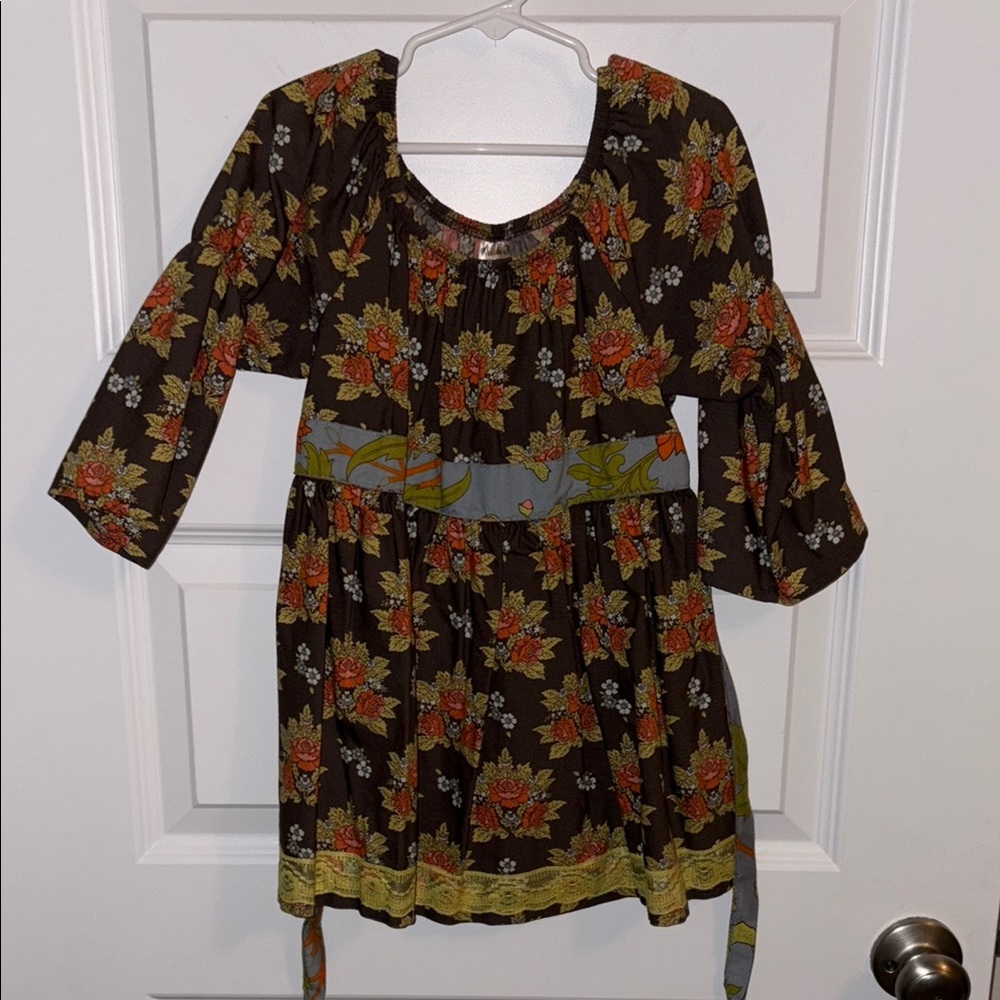 Floral Patterned Dress with 3/4 Sleeves